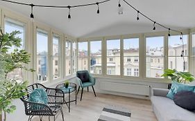 Grand Apartments - City Centre Apartment